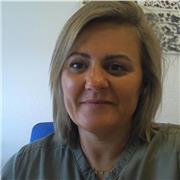 DOCENTE TITULADA CON MAS DE TRES AÑOS DE EXPERIENCIA Y FORMACION COMPLEMENTARIA EN VIOLECIA DE GENERO